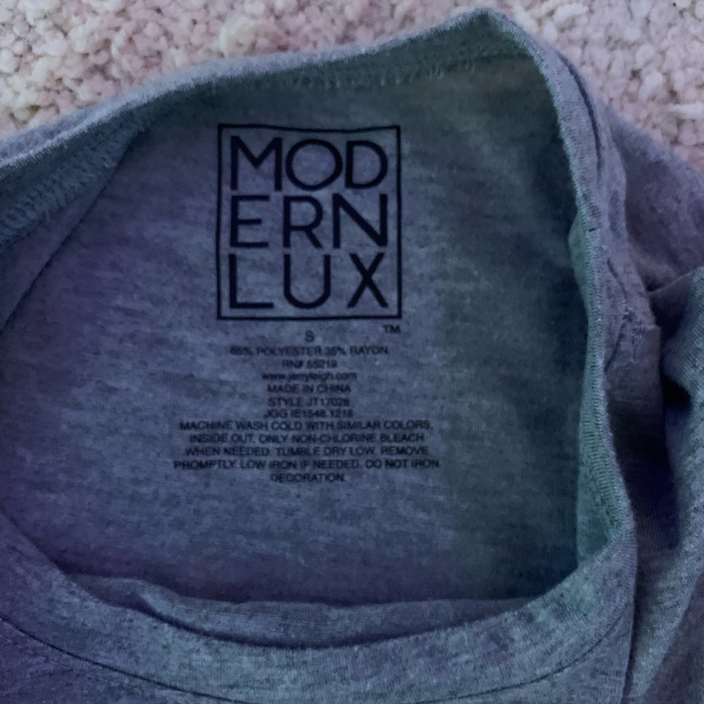 Shirt - Picture 2 of 3